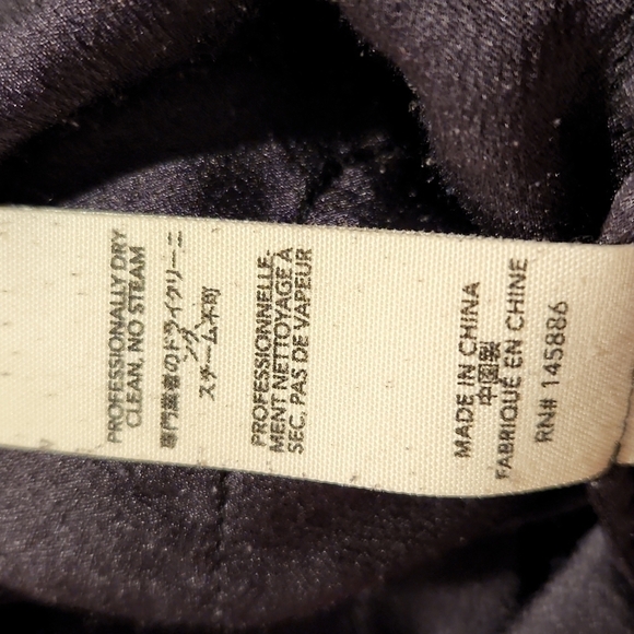 The GREAT. size 1 small black silk ruffle blouse - Picture 6 of 10